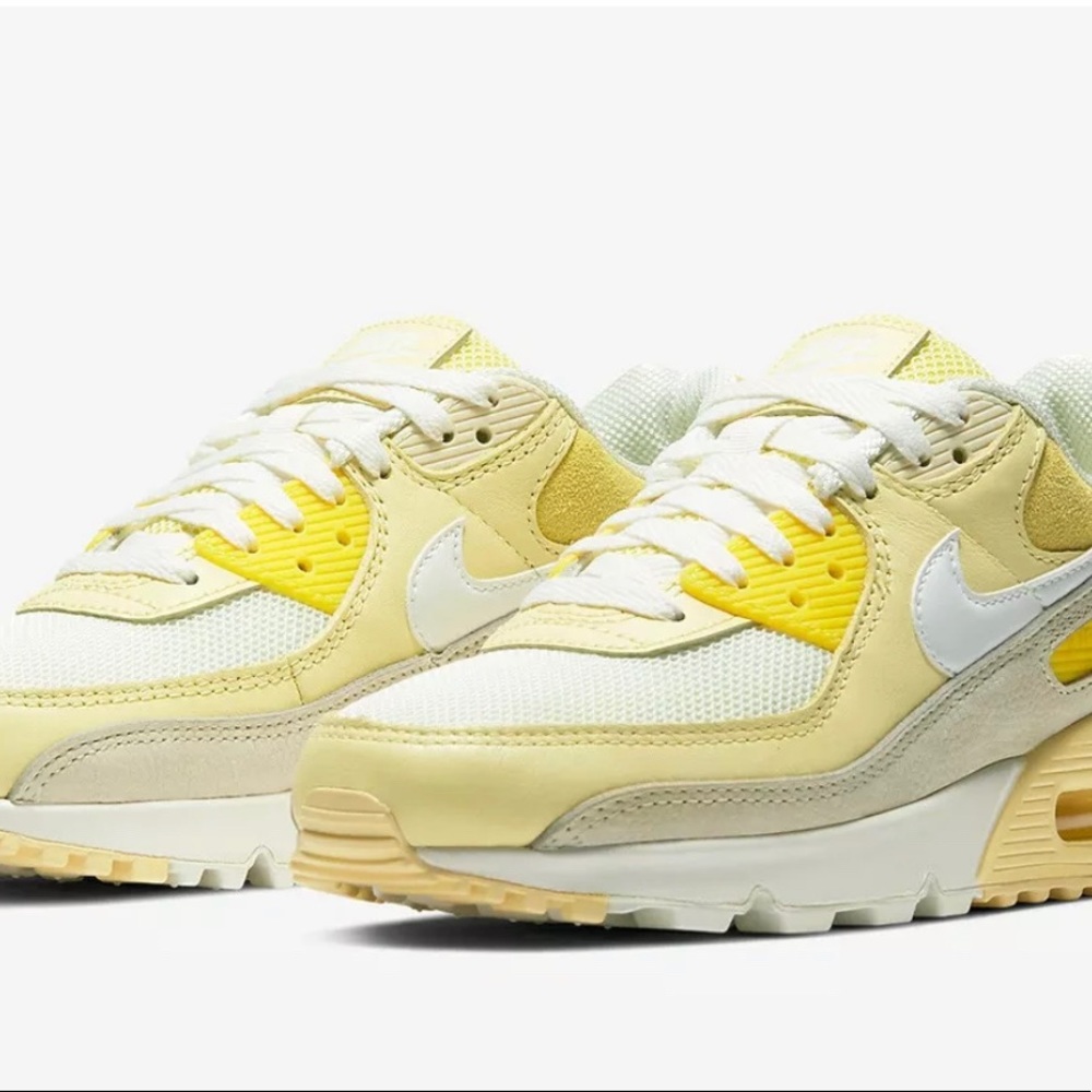 Nike Air Max 90 SE Princess Charming Yellow DJ5198-100 Women's Sizes